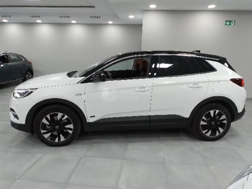 Foto del OPEL Grandland X PHEV 1.6 Turbo Ultimate AT8 4x2