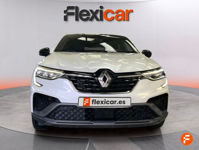 Foto del RENAULT Arkana 1.6 E-Tech Zen 105kW