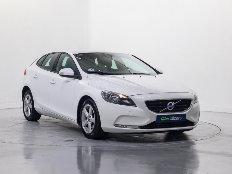 Foto del VOLVO V40 D2 Kinetic Aut. 115