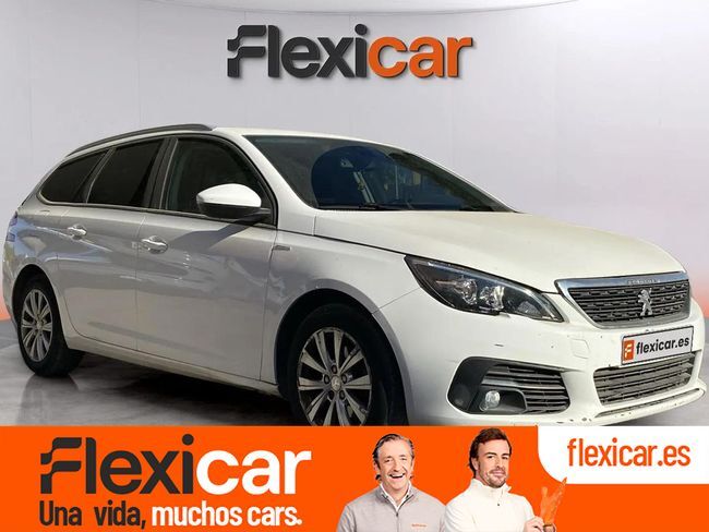 PEUGEOT 308 (5p Style 1.2 PureTech 96KW (130CV)) en Cádiz
