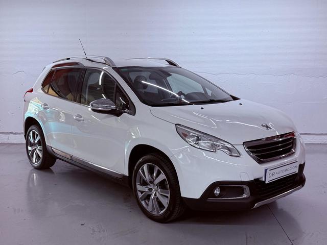 PEUGEOT 2008 (PureTech 110 S&S Allure EAT6 81 kW (110 CV)) en Barcelona