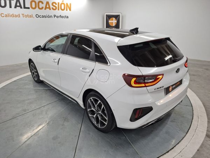 Foto del KIA Ceed 1.0 T-GDI Eco-Dynamics GT Line 120