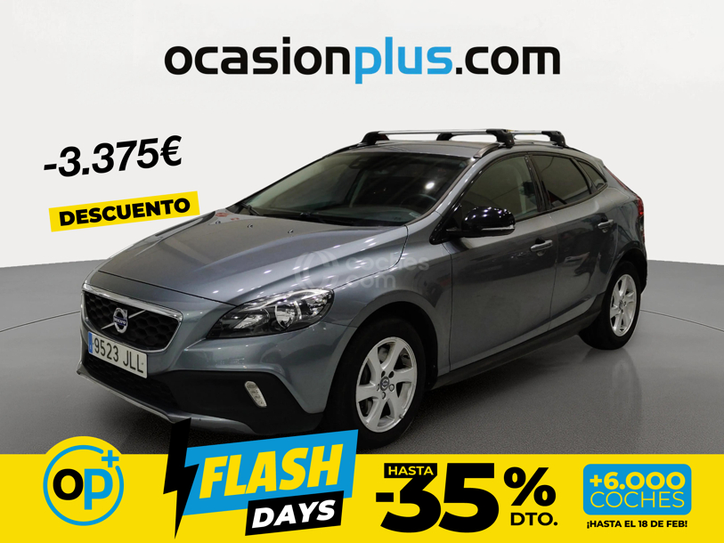 Foto del VOLVO V40 Cross Country D3 Momentum Aut. 150