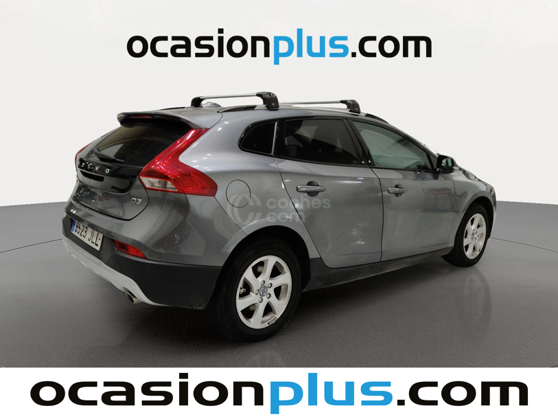 Foto del VOLVO V40 Cross Country D3 Momentum Aut. 150