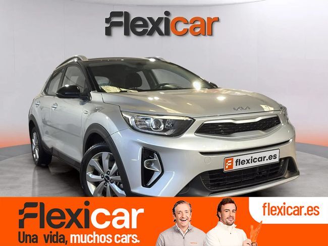 KIA Stonic (1.0 T-GDi 74kW (100CV) MHEV iMT Drive) en Málaga