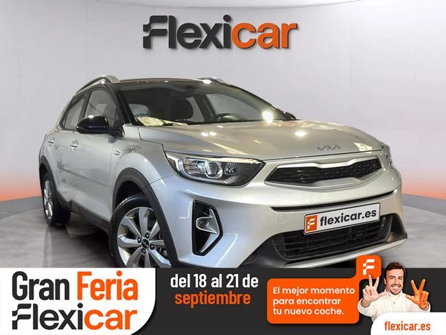 KIA Stonic (1.0 T-GDi 74kW (100CV) MHEV iMT Drive) en Málaga
