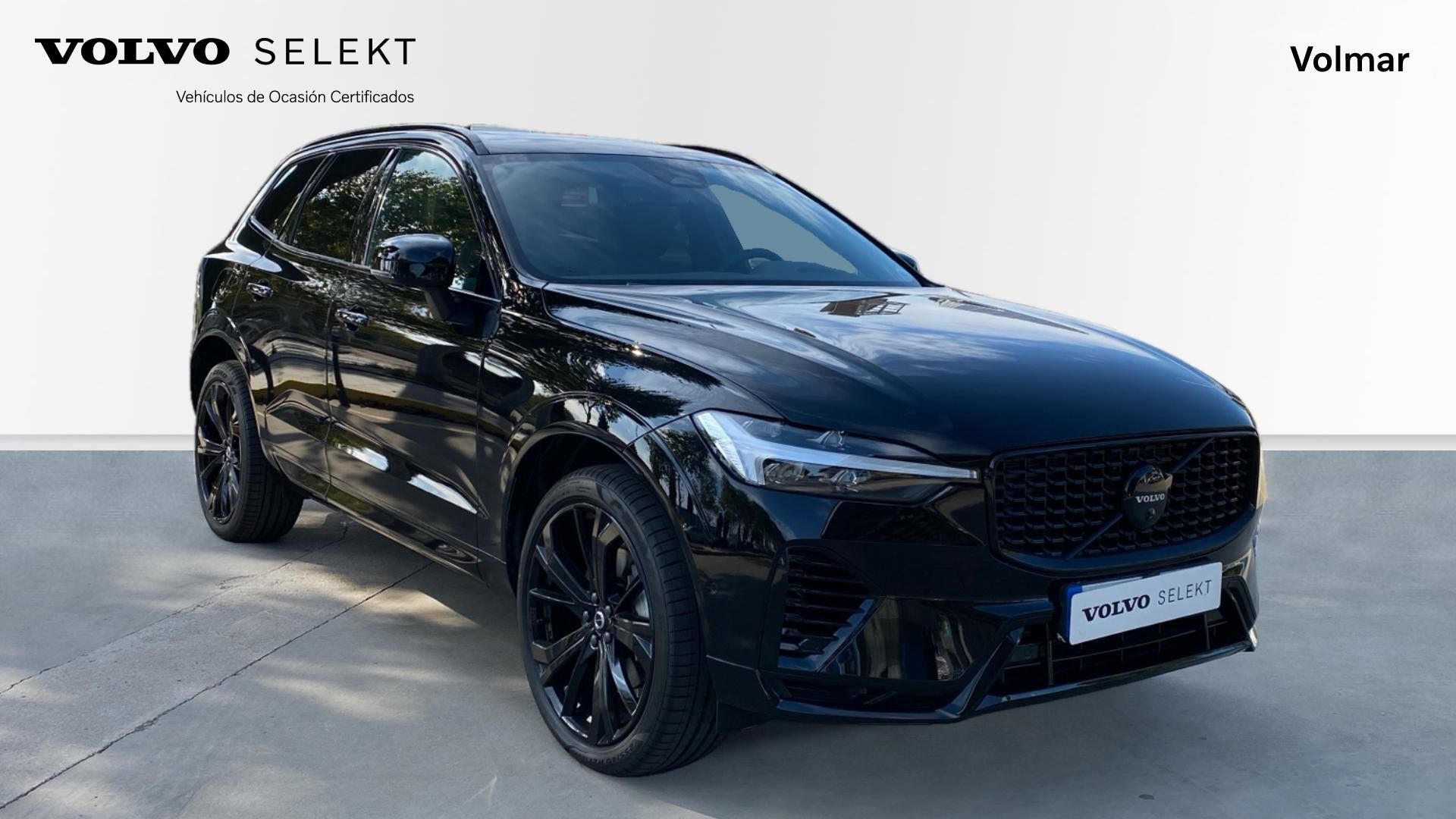 VOLVO XC60 (2.0 T6 RECHARGE BLACK ED PLUS AT 4WD 350 5P) en Barcelona