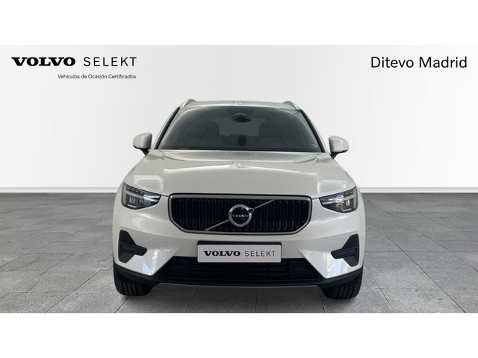 Imagen 3 de VOLVO XC40