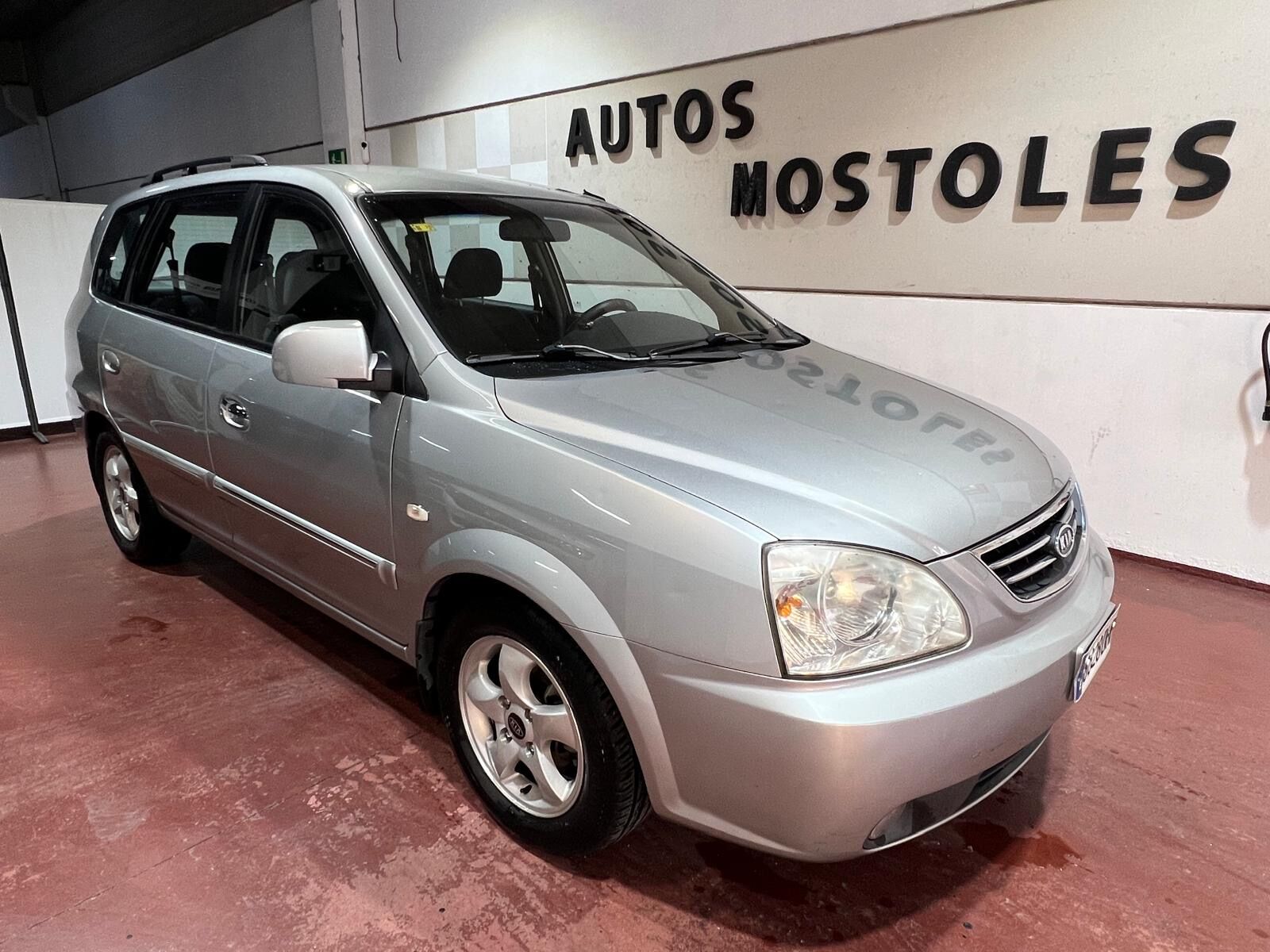 KIA Carens (2.0CRDI EX) en Madrid