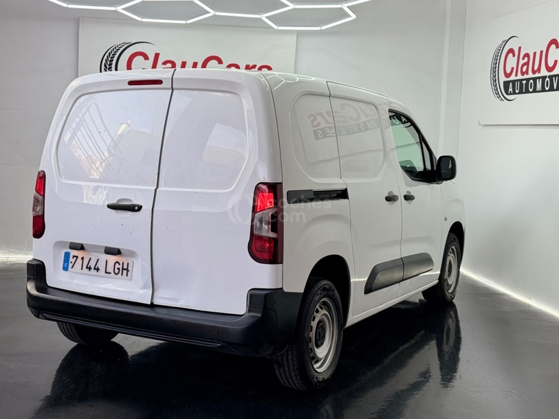 Foto del PEUGEOT Partner 1.5BlueHDI S&S Pro Standard 600kg 100