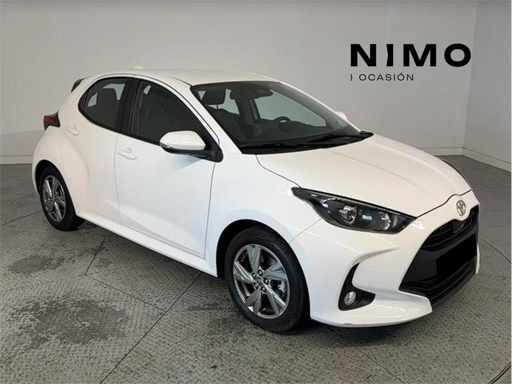 TOYOTA Yaris (1.5 120H Active Plus) en Sevilla
