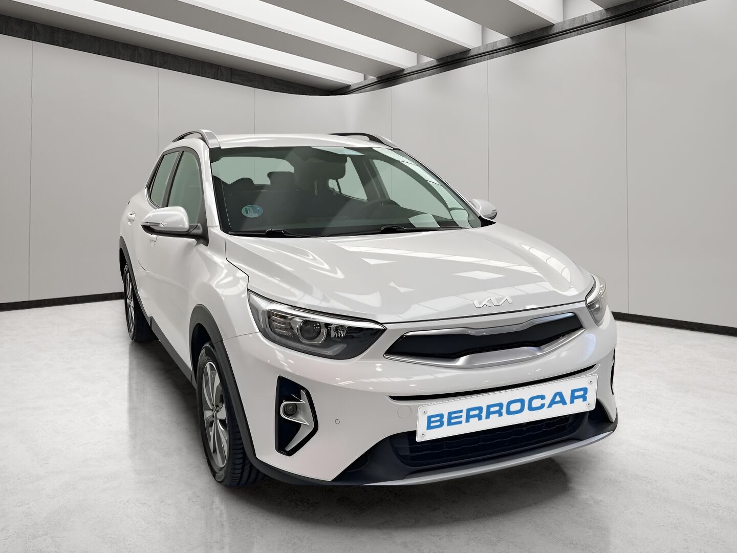 KIA Stonic (1.0 T-GDi MHEV Drive 74 kW (100 CV)) en Sevilla