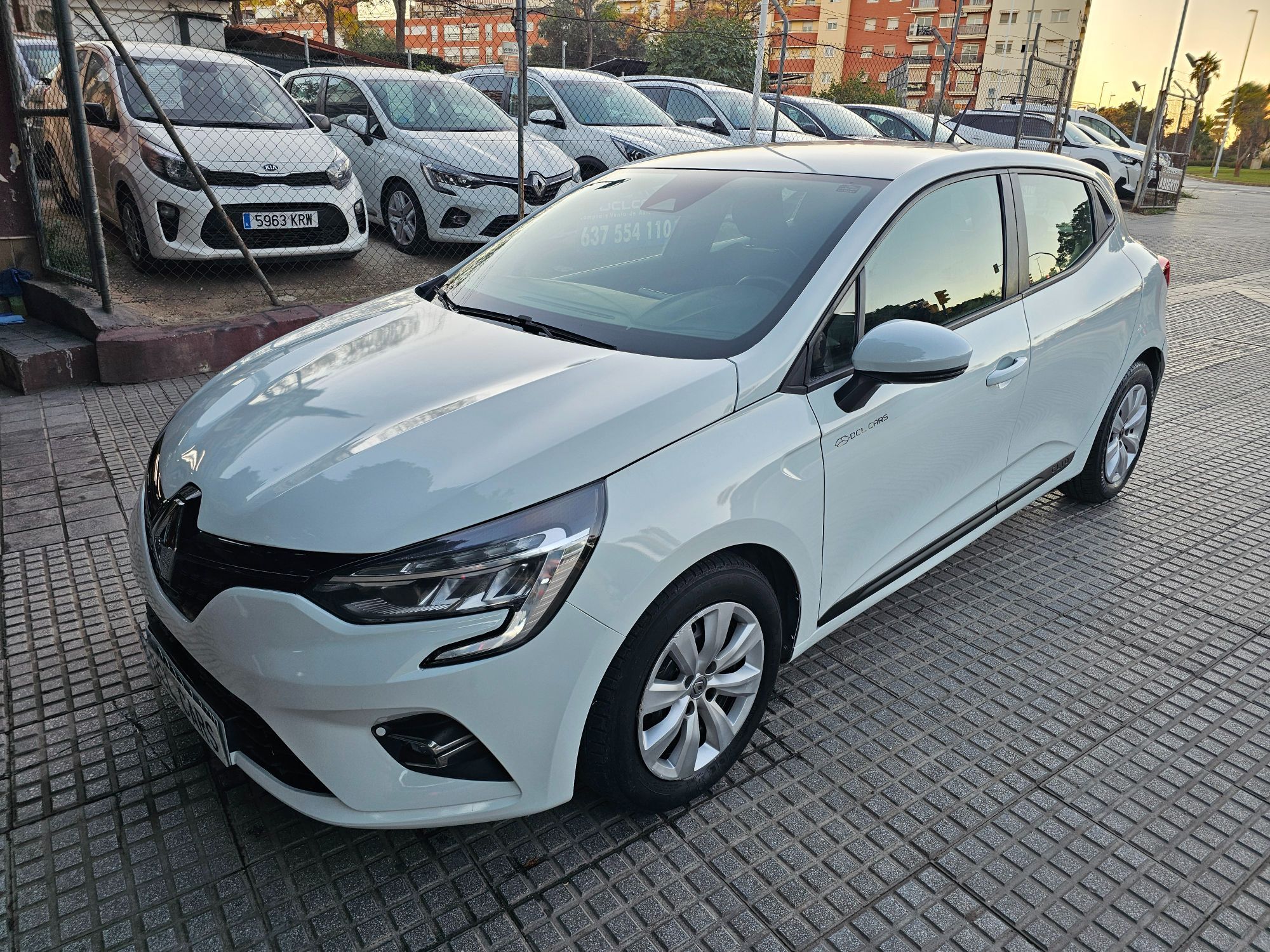 RENAULT Clio (TCe GLP Business 74kW) en Málaga