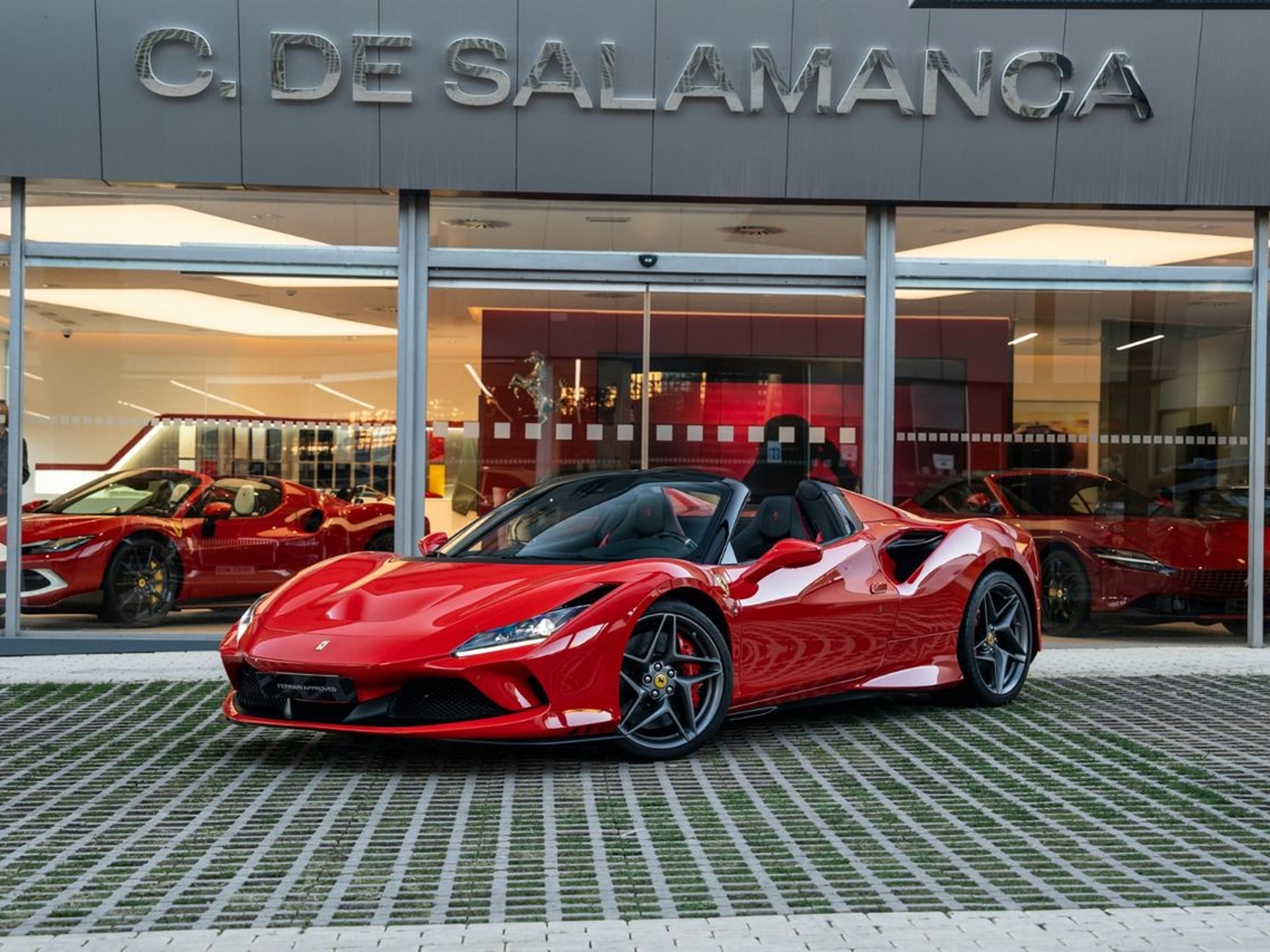 Imagen de FERRARI F8 Tributo