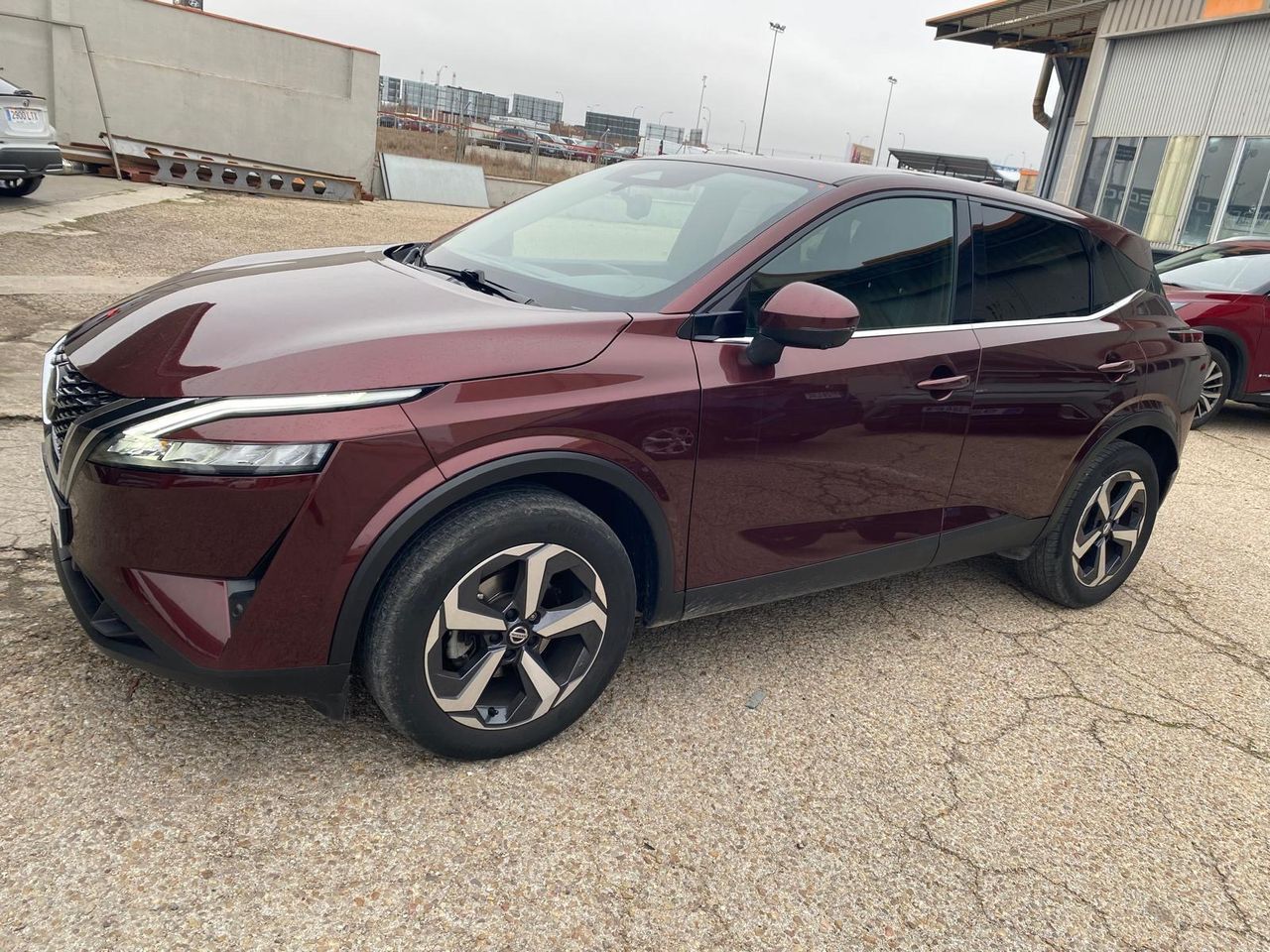 NISSAN Qashqai (DIG-T 103kW N-Connecta) en Madrid