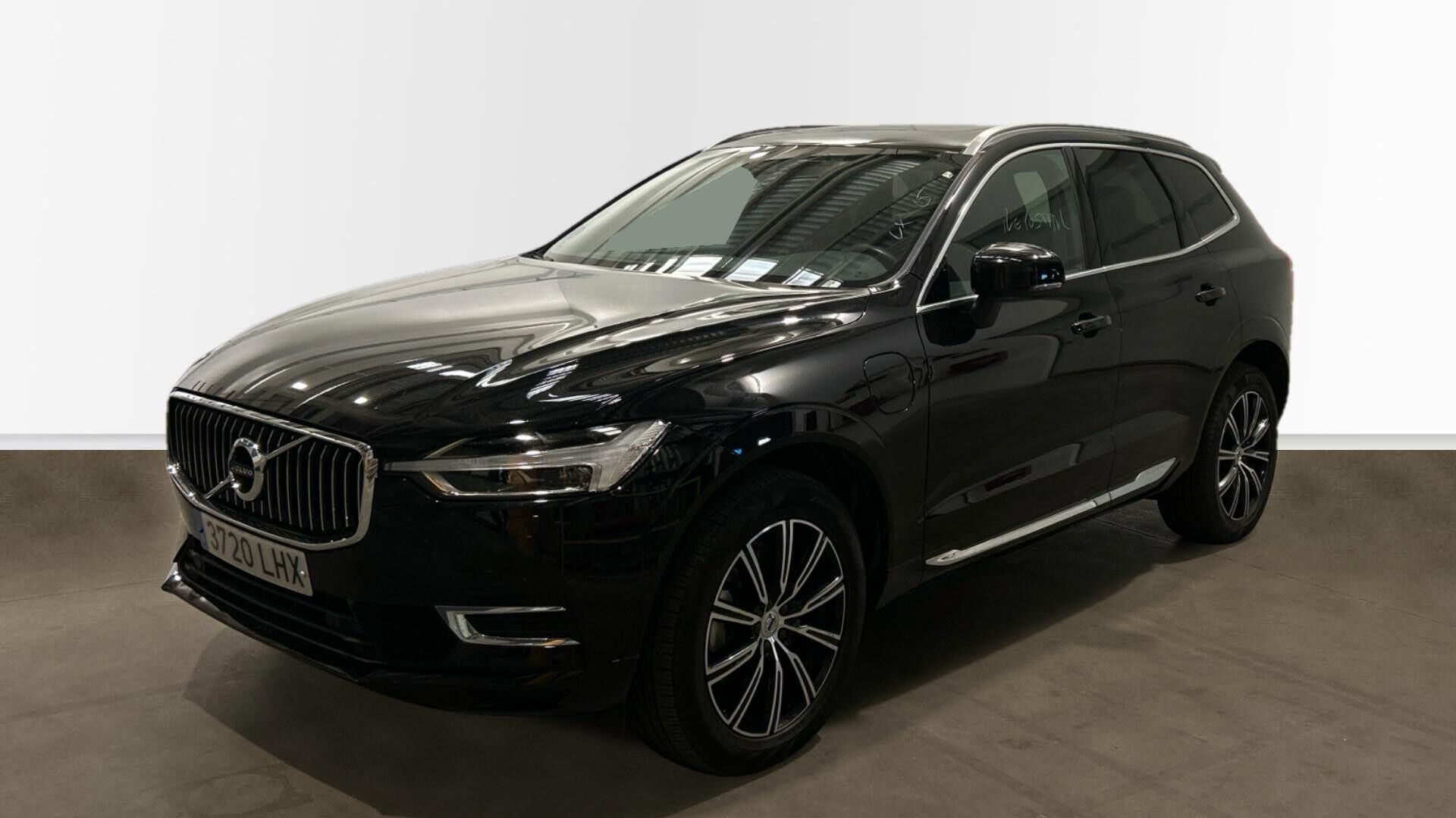 VOLVO XC60 (T6 Recharge Inscription AWD Auto 250 kW (340 CV)) en Madrid
