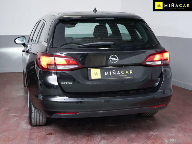 Foto del OPEL Astra 1.2T XHT S-S Elegance 130