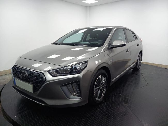 HYUNDAI Ioniq (1.6 GDI PHEV KLASS DCT) en Madrid