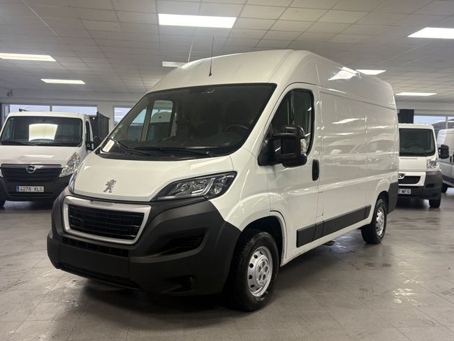 Foto del PEUGEOT Boxer Furgón 2.2BlueHDI 333 L2H2 S&S 120