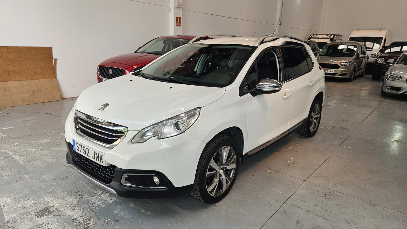 PEUGEOT 2008 (1.6 BlueHDI S&S Allure 120) en Tarragona