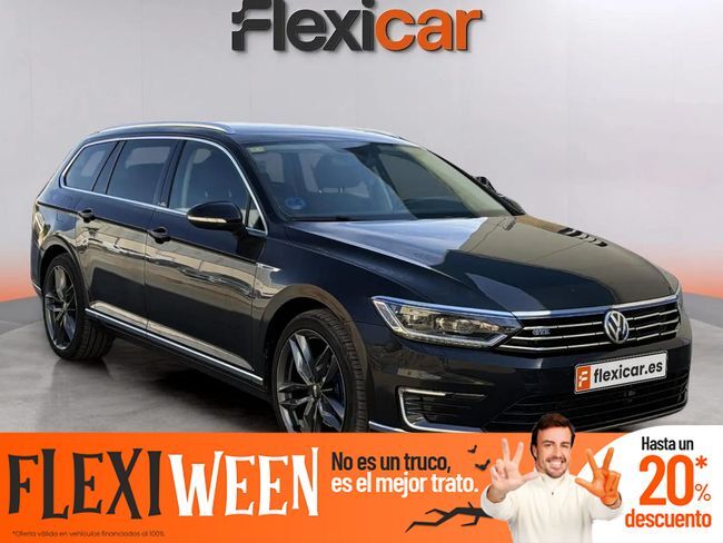 VOLKSWAGEN Passat (GTE 1.4 TSI 115kW (156CV) DSG Variant) en Cáceres