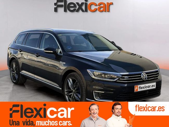 VOLKSWAGEN Passat (GTE 1.4 TSI 115kW (156CV) DSG Variant) en Cáceres