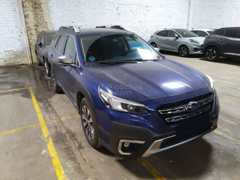 Foto del SUBARU Outback 2.5i Executive Plus S Black Edition CVT