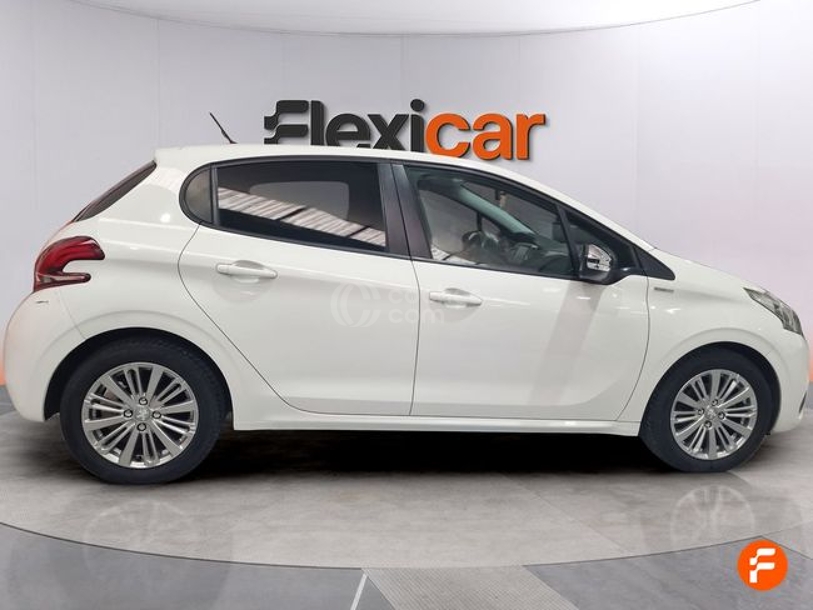 Foto del PEUGEOT 208 1.6BlueHDi Style 75