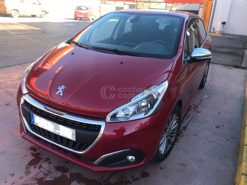 Foto del PEUGEOT 208 1.2 PureTech Allure 82