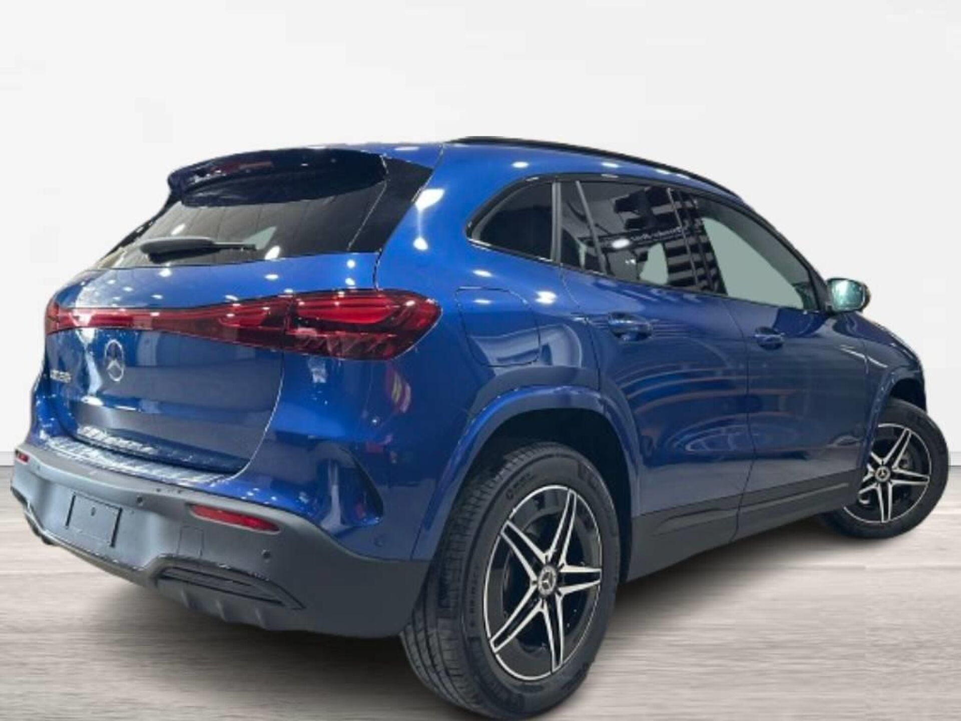 Imagen 2 de MERCEDES EQA