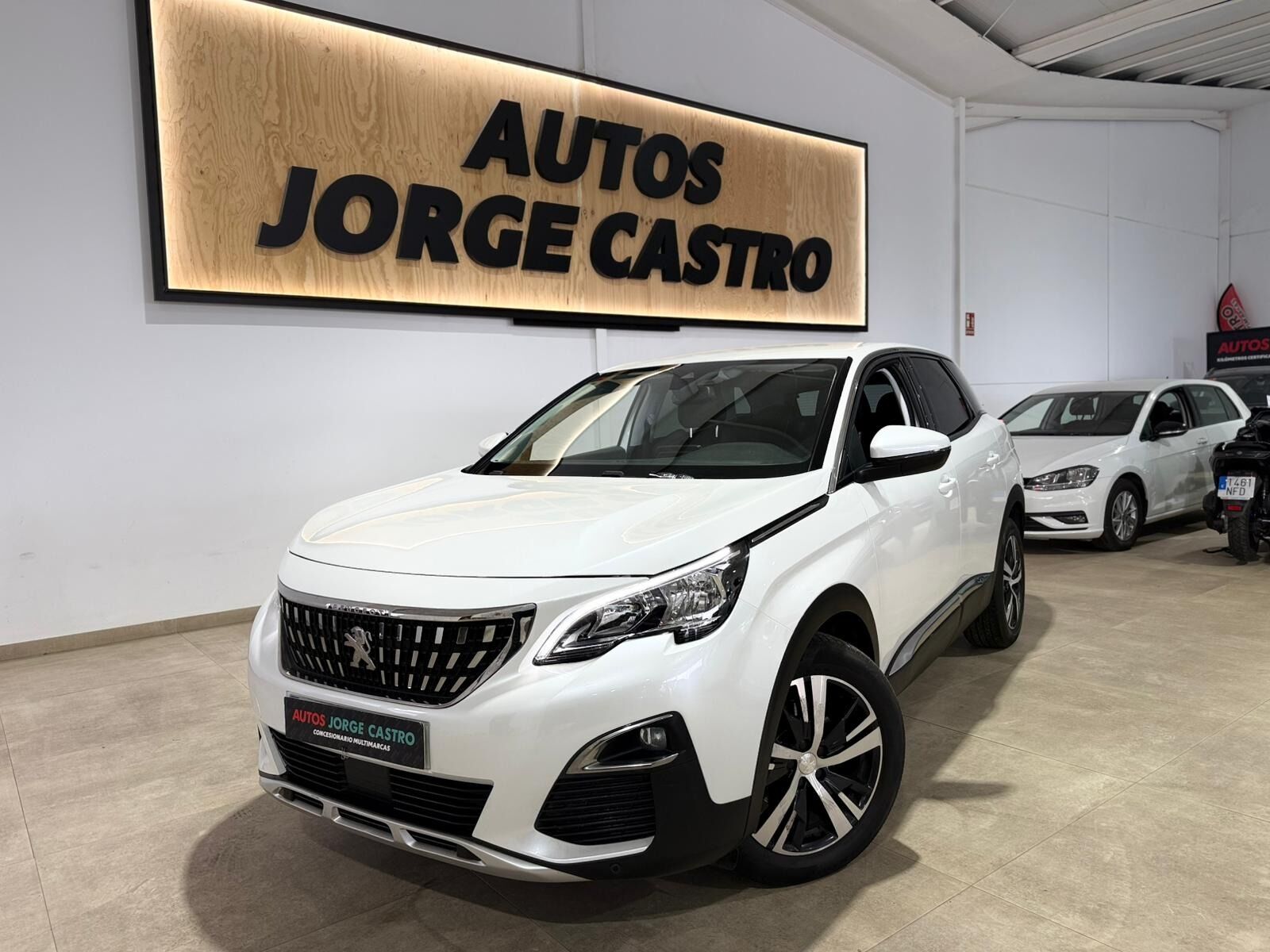 PEUGEOT 3008 (1.2 PURETECH 96KW (130CV) ALLURE S&S) en Sevilla