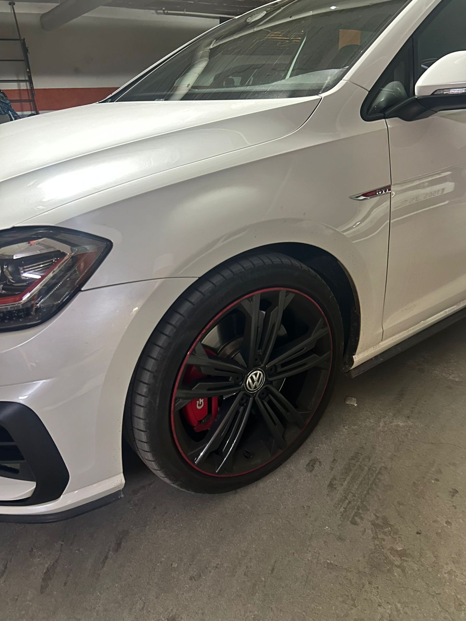 Foto del VOLKSWAGEN Golf 2.0 TSI GTI Performance DSG7 180kW