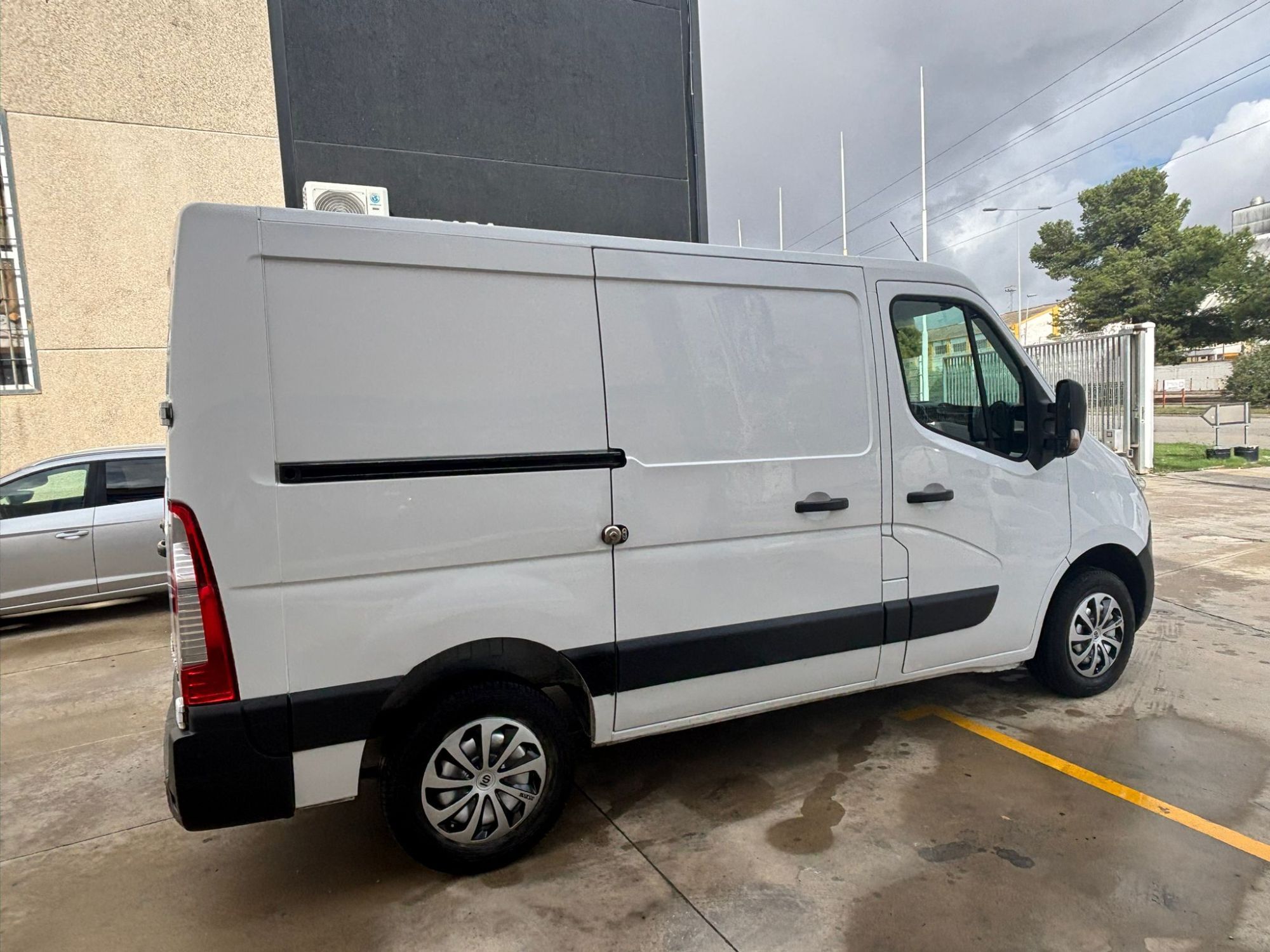 Foto del RENAULT Master Fg. dCi 81kW T L1H1 3300