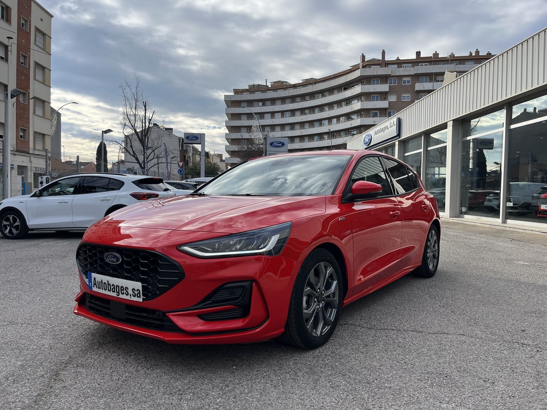 FORD Focus (1.0T EcoBoost mHEV 92kW (125CV) ST-Line) en Barcelona
