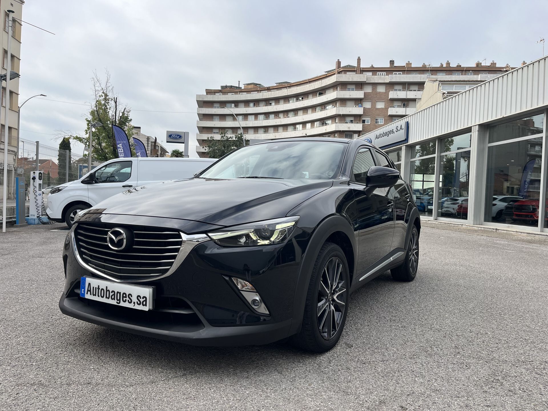 MAZDA CX-3 (2.0 SKYACTIV GE 88kW Luxury 2WD) en Barcelona