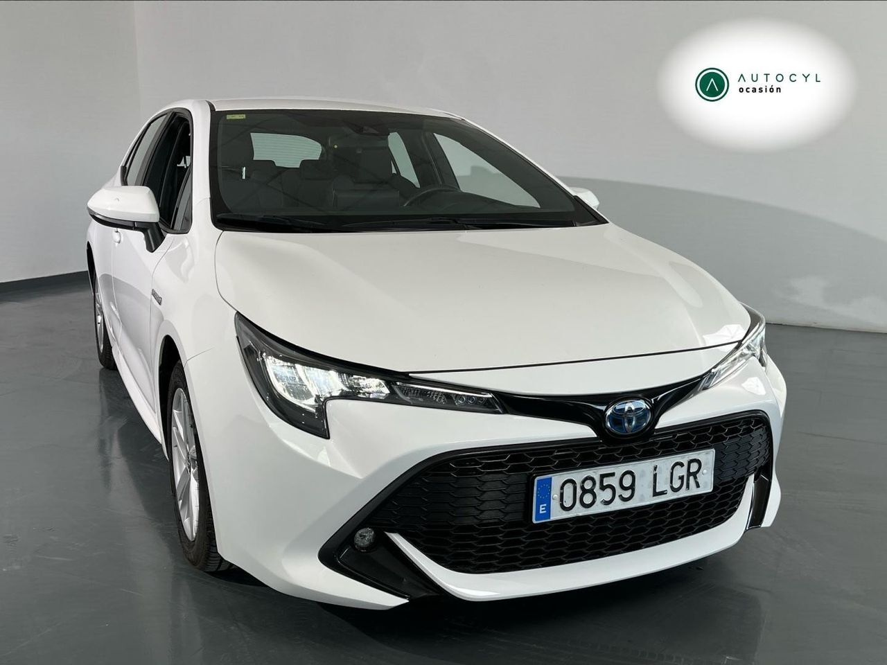 TOYOTA Corolla (1.8 125H ACTIVE TECH E-CVT TOU SPORT) en Valladolid