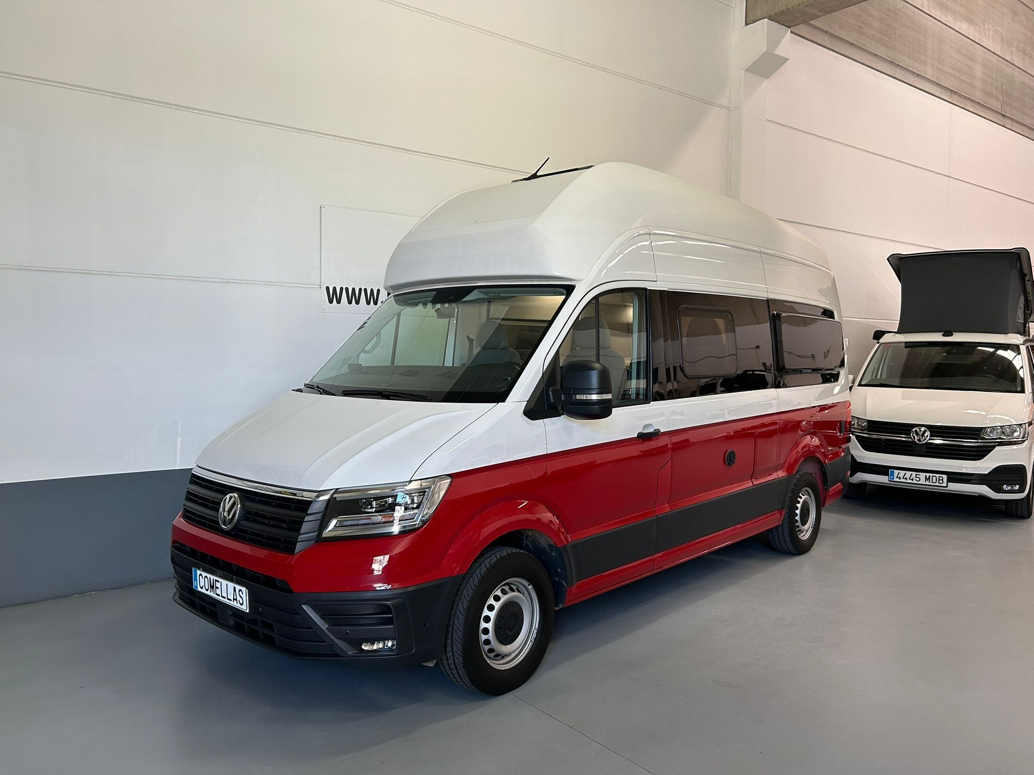 VOLKSWAGEN Grand California (600 2.0 TDI EU6 FWD 130kW (177CV) Aut.) en Bar