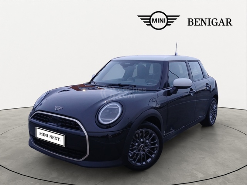 Foto del MINI Mini Cooper 5 puertas S Essential Aut.