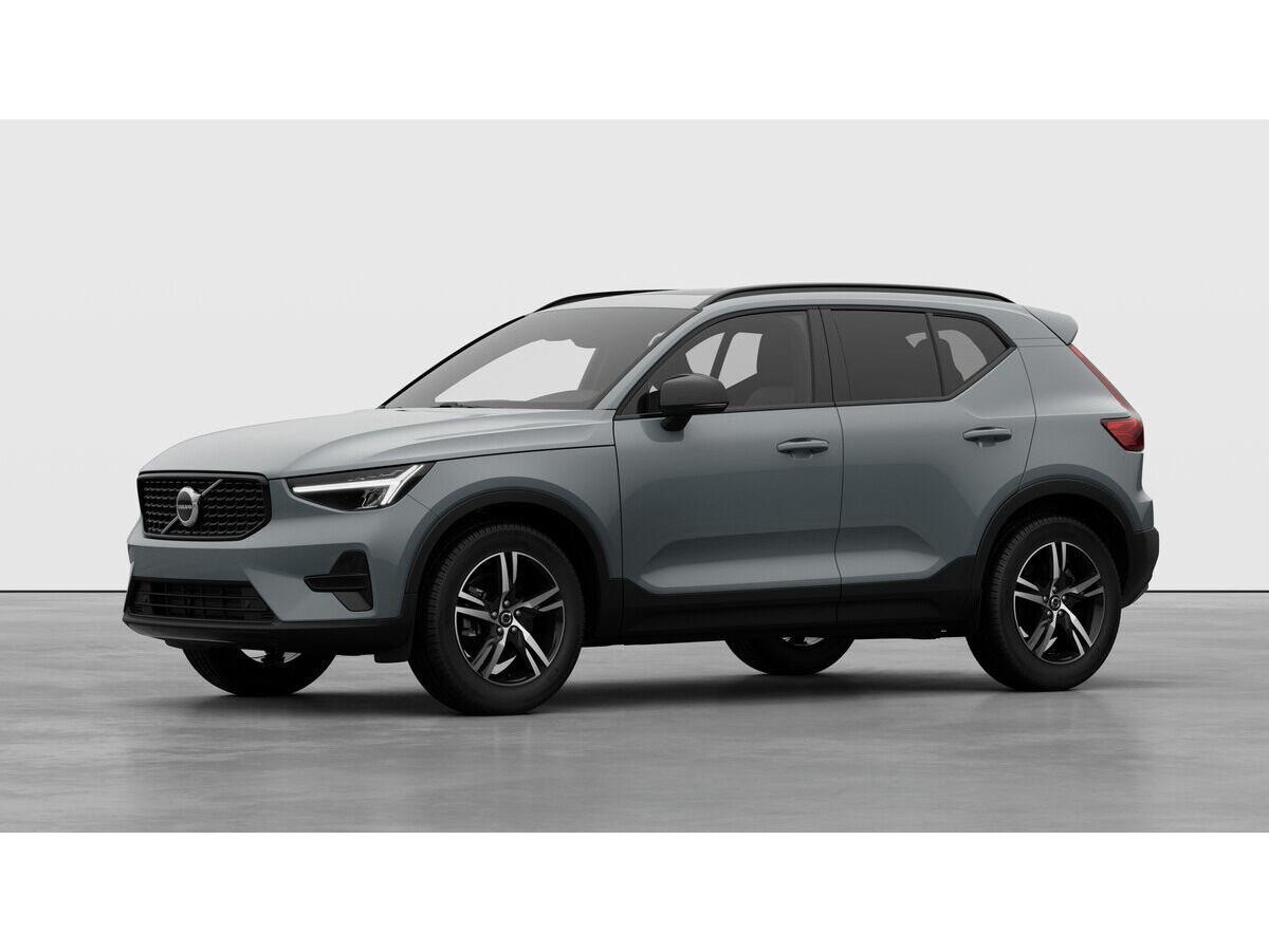 VOLVO XC40 (B3 G Plus Dark Auto 120 kW (163 CV)) en Madrid