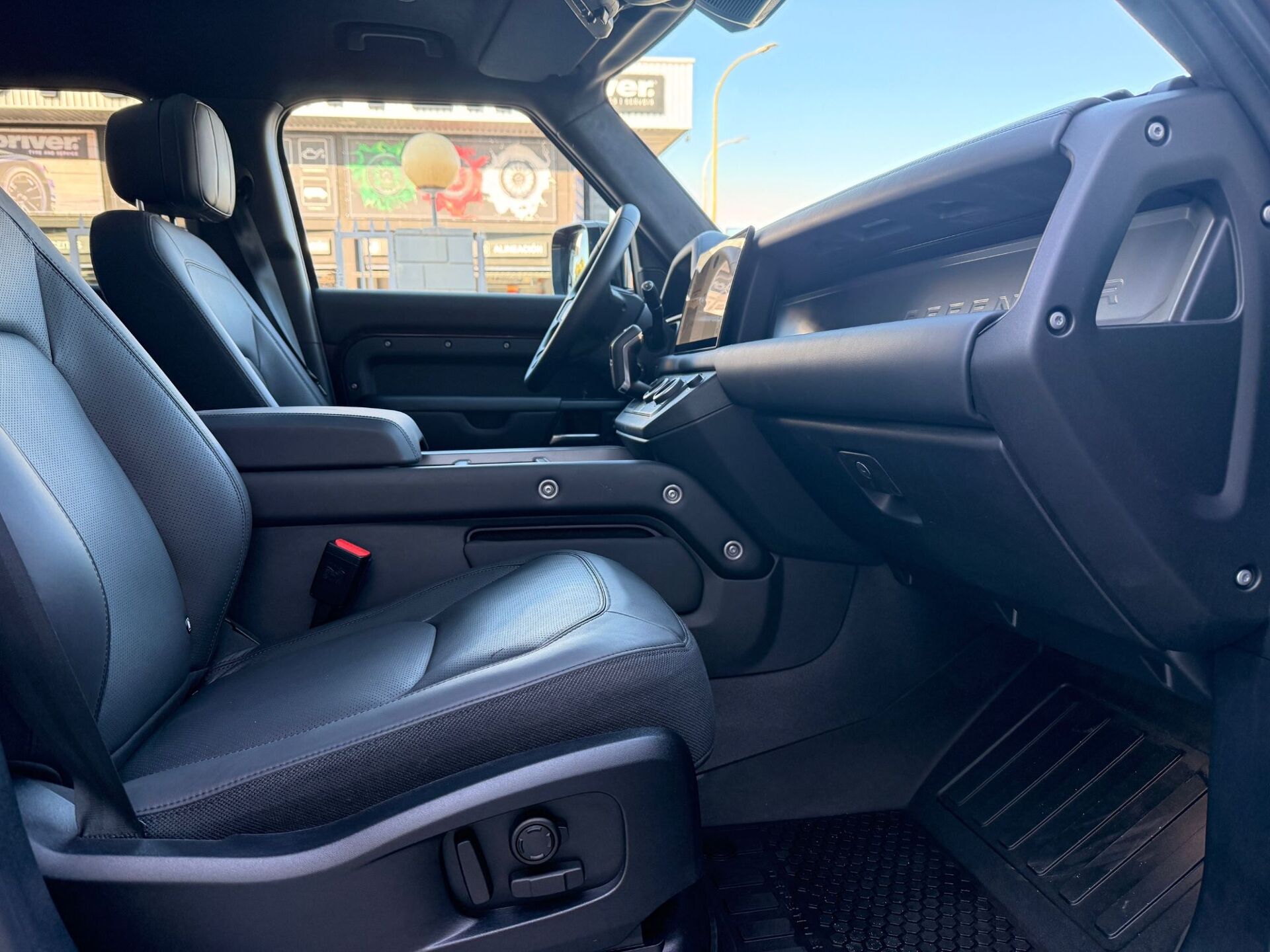 Imagen 3 de LAND ROVER Defender