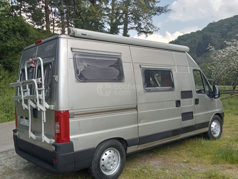 Foto del FIAT Ducato Maxi Furgón 2.8JTD Paso Medio