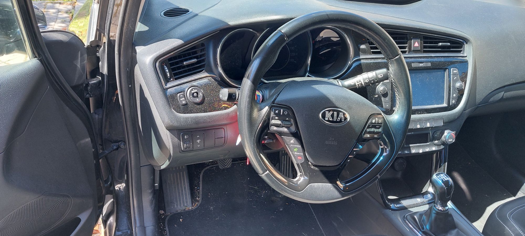 Foto del KIA Ceed Cee´d 1.4CRDI WGT x-Tech17 90