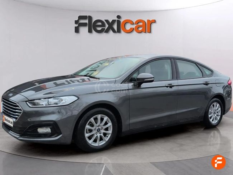 Foto del FORD Mondeo Sedán 2.0 HEV Titanium