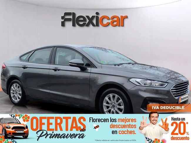 Foto del FORD Mondeo Sedán 2.0 HEV Titanium