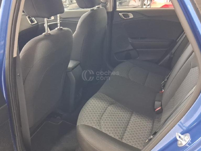 Foto del KIA Ceed 1.0 T-GDI Concept 100