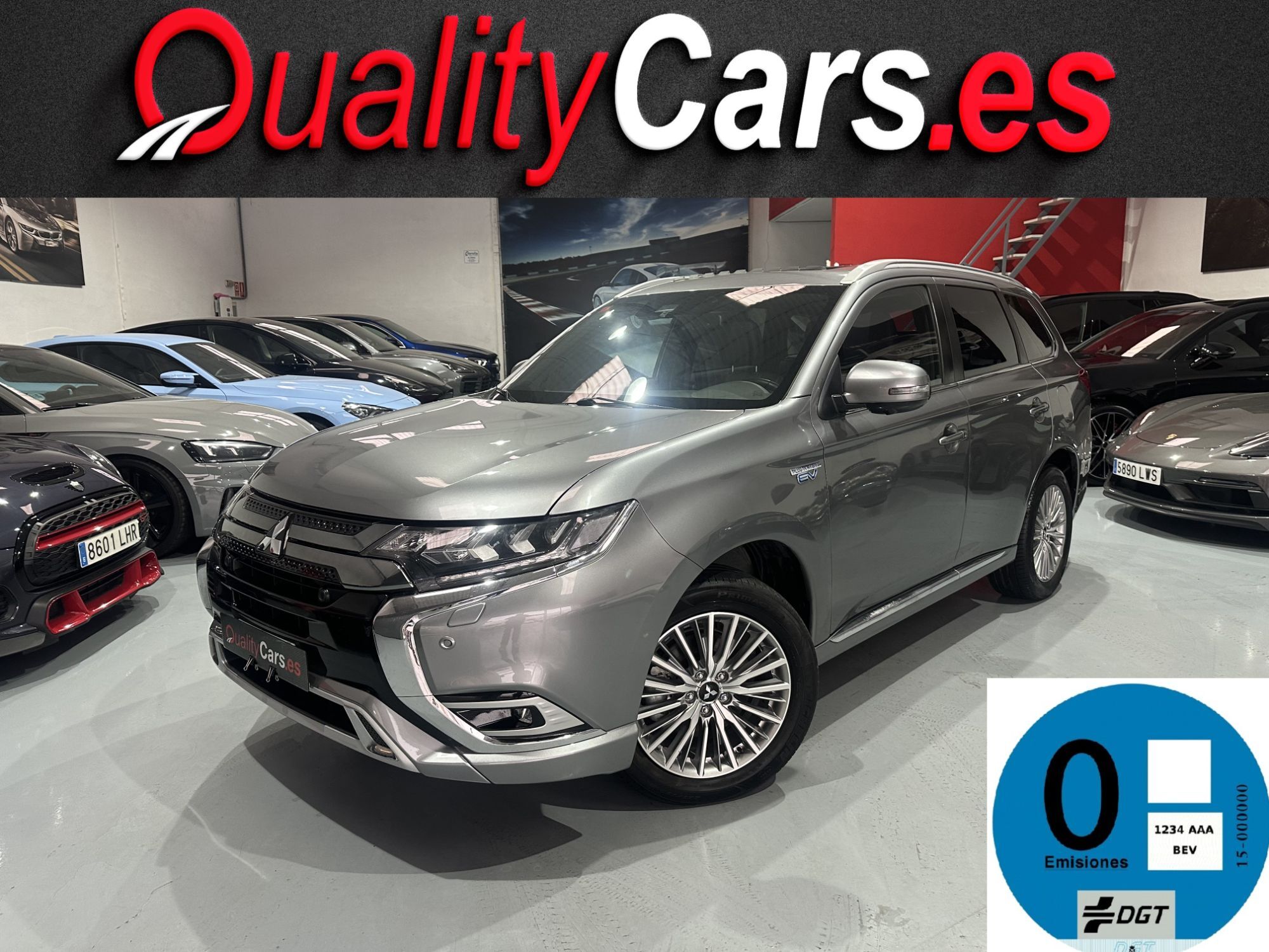 Foto del MITSUBISHI Outlander PHEV Kaiteki 4WD
