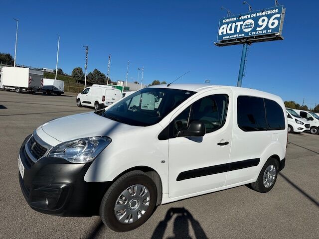 Foto del PEUGEOT Partner Tepee 1.6BlueHDI Access 75