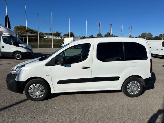 Foto del PEUGEOT Partner Tepee 1.6BlueHDI Access 75