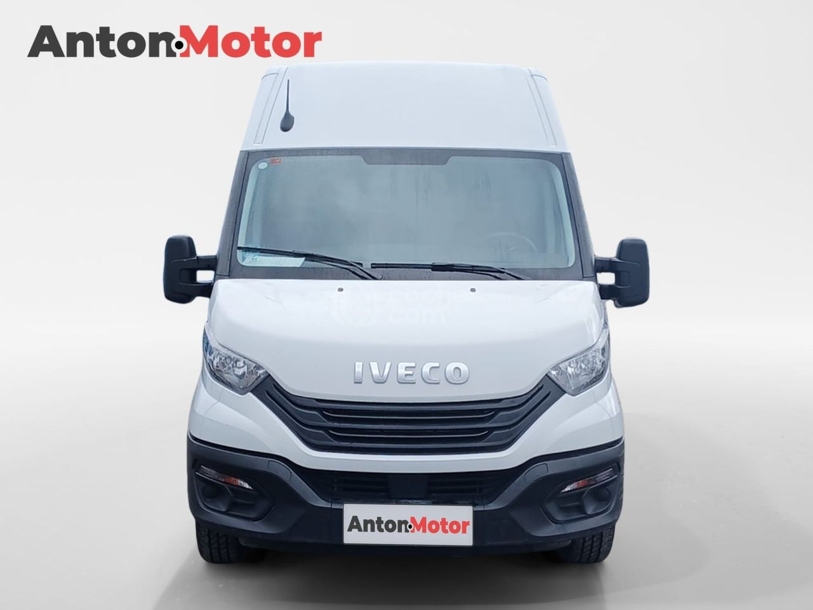 Foto del IVECO Daily Furgón 35C16 V 4100 H2 16.0 156
