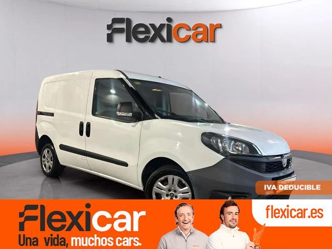 FIAT Dobló (Doblo 77kW 105cv - 5P (2023)) en Málaga